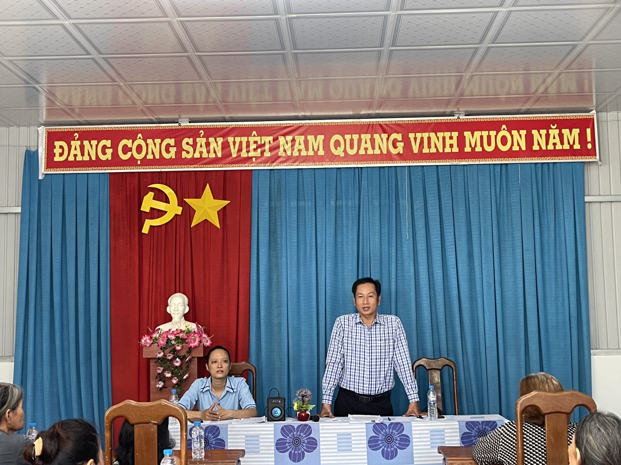 giảm nghèo