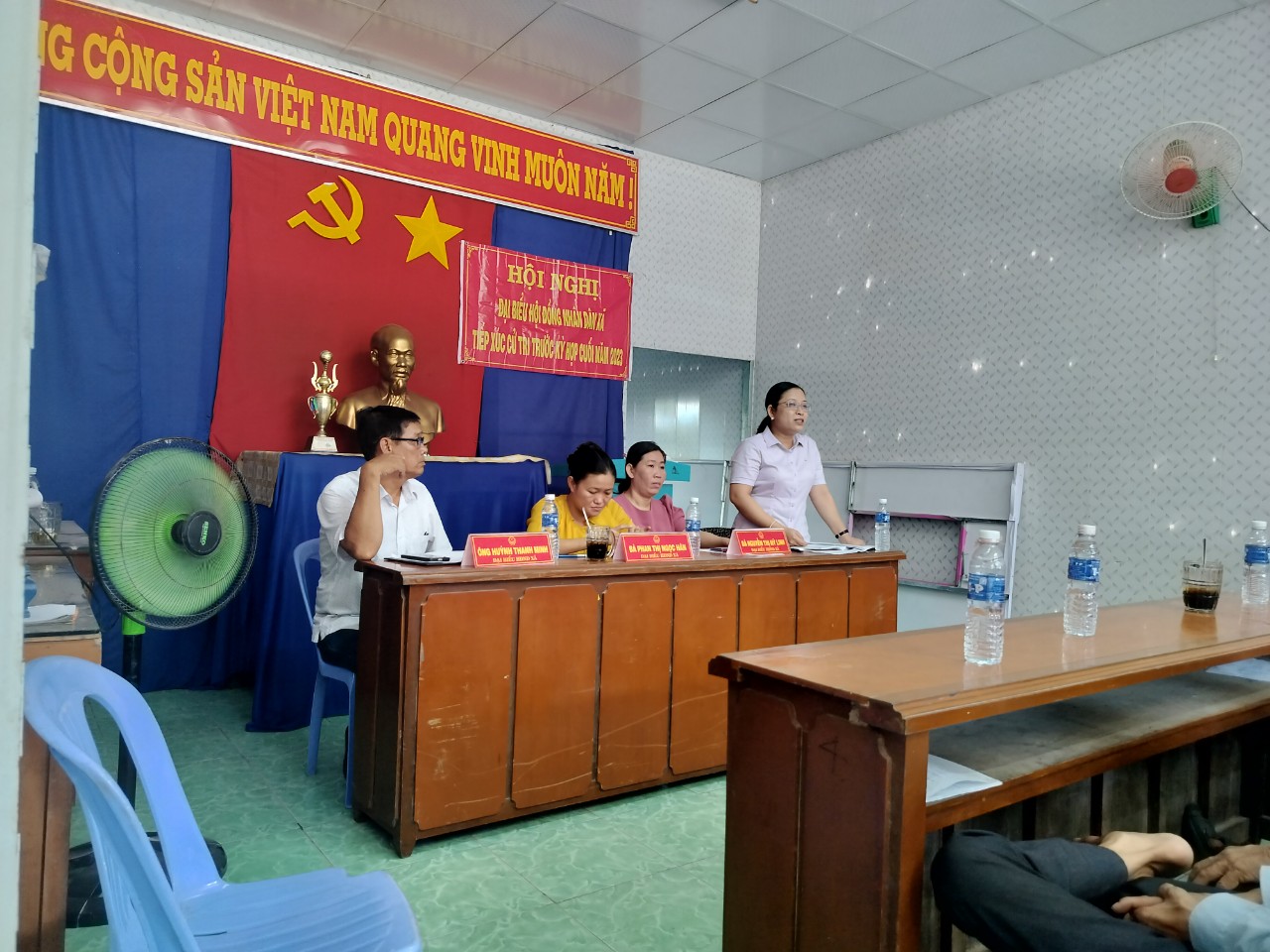 tiếp xúc cử tri
