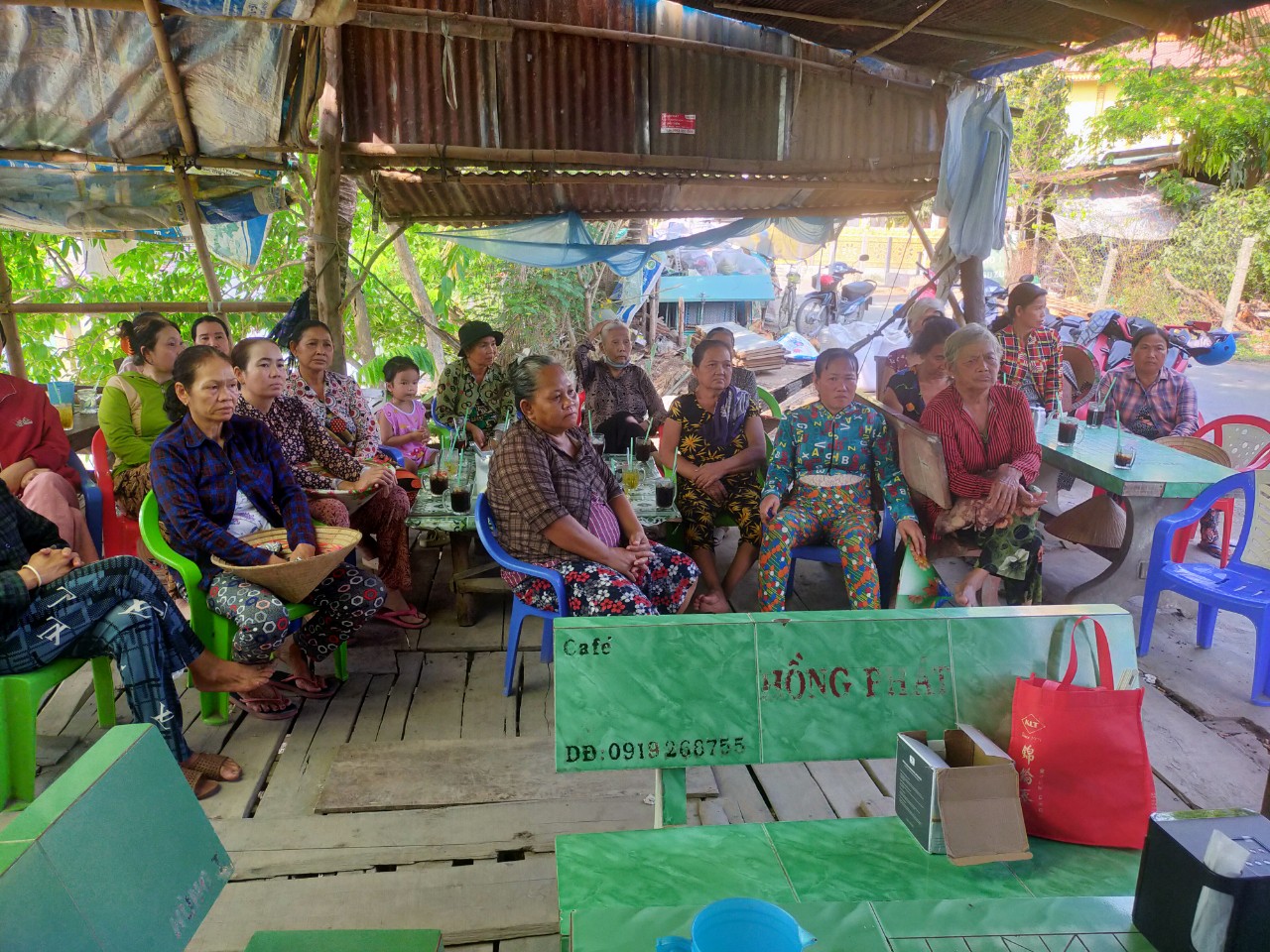 truyền thông