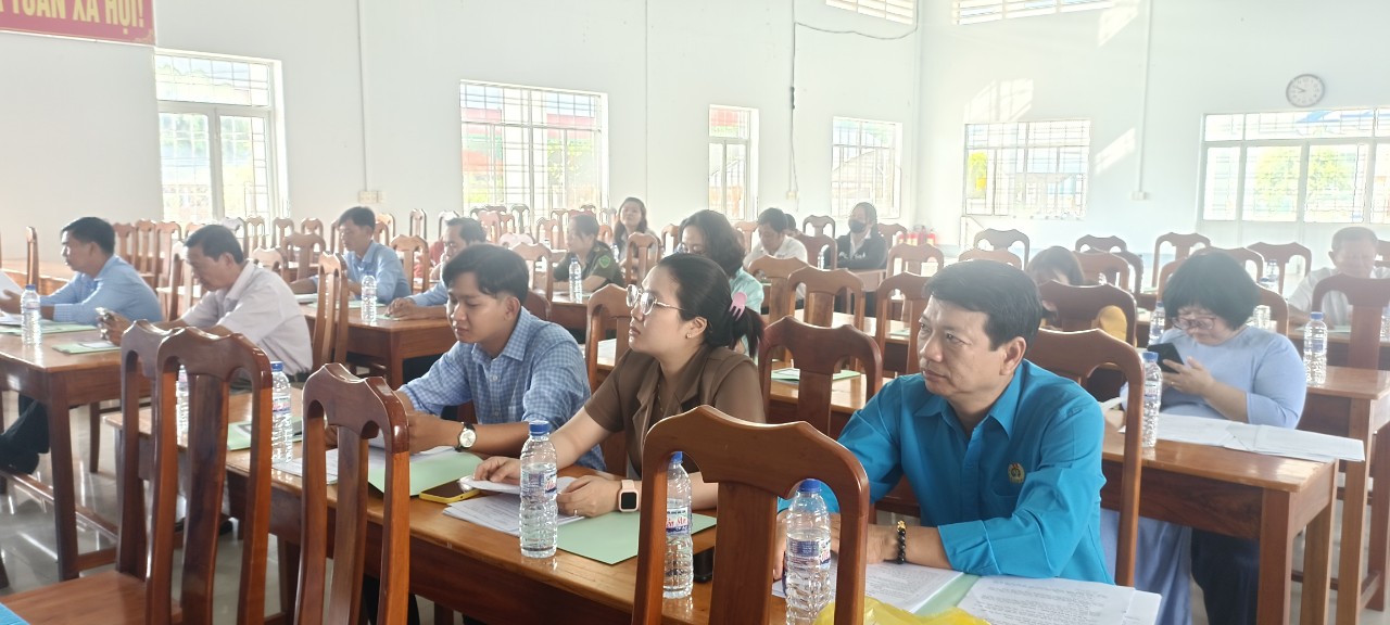 HỘI NGHỊ CBCC